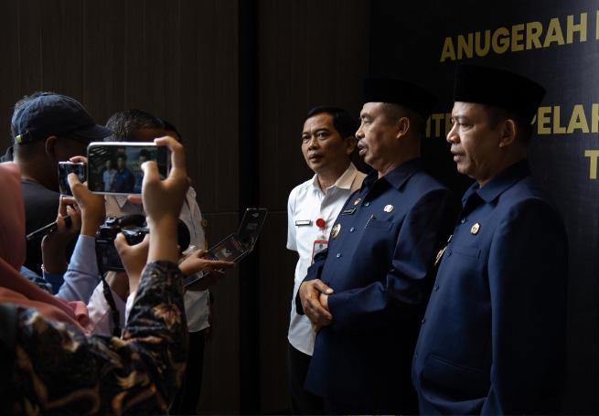 Anugerah Kepatuhan Investasi dan Kemitraan Pelaku Usaha Besar dan UMKM Tahun 2025, Foto-4