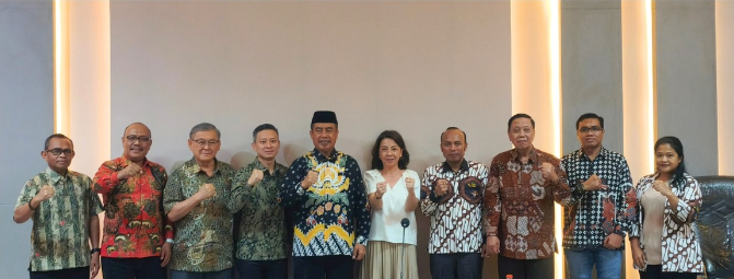 Audiensi Asosiasi Persepatuan Indonesia (APRISINDO) Jawa Timur, Foto-2